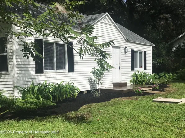 9023 Gronde Ave, Brooksville, FL 34601