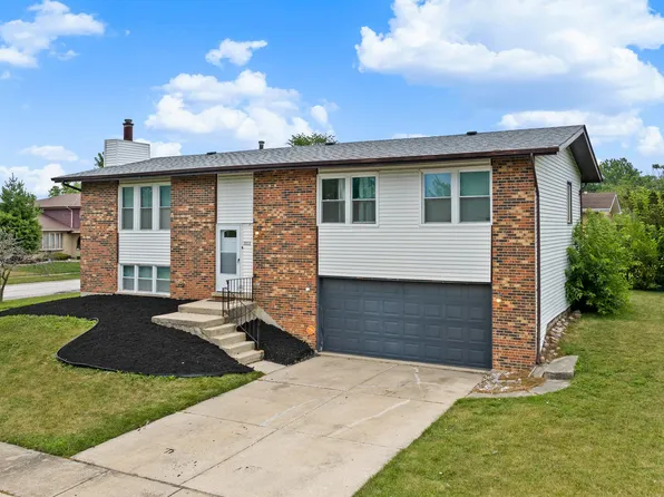 3111 Smoke Tree Ct, Hazel Crest, IL 60429