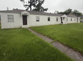 305 W Dewey Ave, Orange, TX 77630