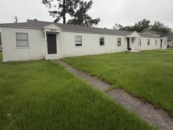 305 W Dewey Ave, Orange, TX 77630