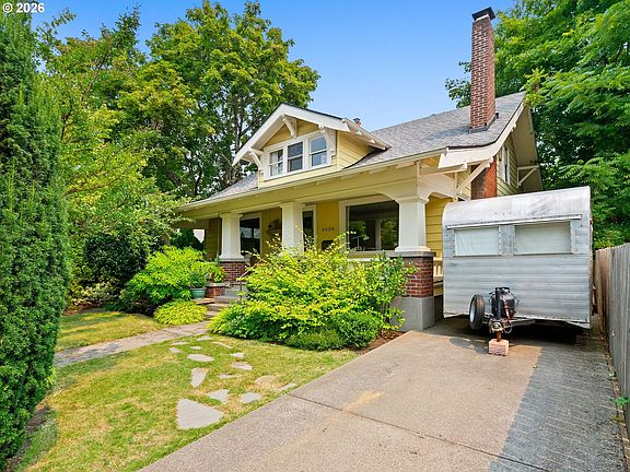 2nd image of 6520 SE 16th Ave