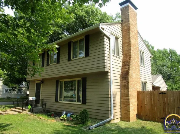 900 SW Anderson Ter, Topeka, KS 66606
