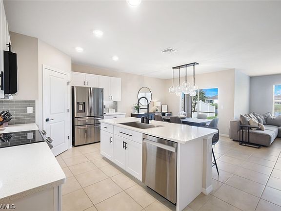 3rd image of 8837 Cascade Price Cir