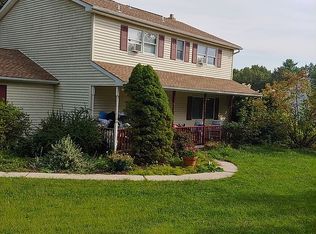 1640 Erie Ct, Effort, PA 18330