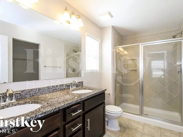 4317 Lochurst Dr — Photo 7