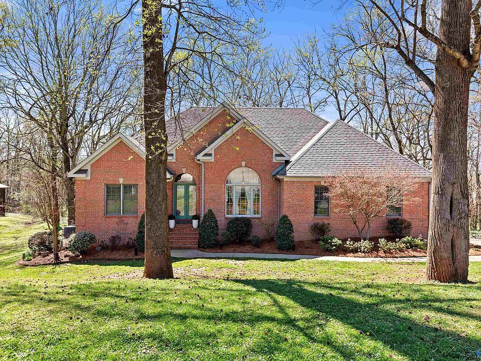 1st image of 200 Kelsey Lynn Ln