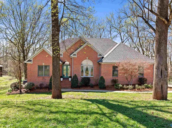 200 Kelsey Lynn Ln, Huntsville, AL 35806