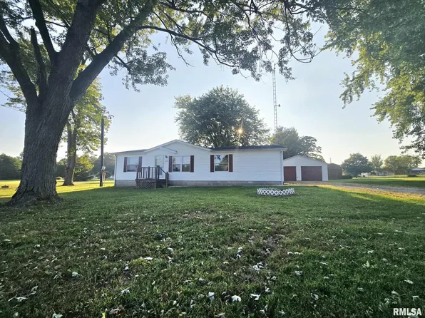 204 W Main St, Waltonville, IL 62894