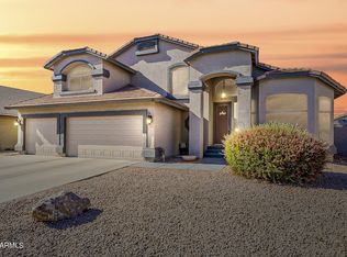 858 E Constitution Dr, Gilbert, AZ 85296