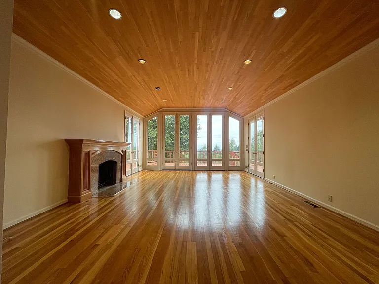 15480 Peach Hill Rd — Photo 2