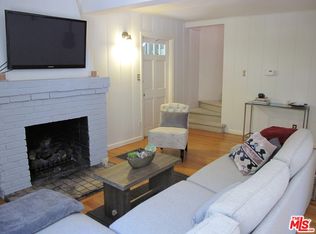 1221 N Beverly Glen Blvd, Los Angeles, CA 90077