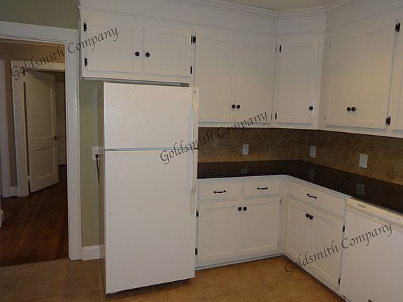 4th image of 107 Bleckley Ave