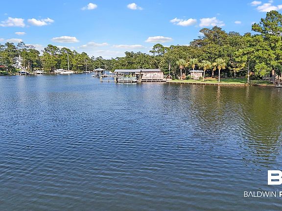 5th image of 4 S Bayou Dr