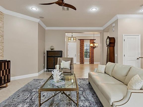 4th image of 7684 Silverwood Ct