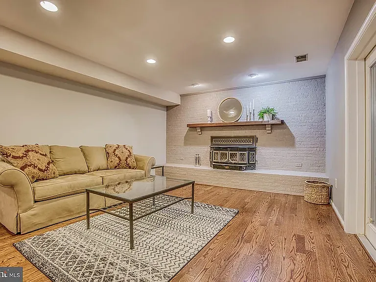 594 Pinedale Dr — Photo 23