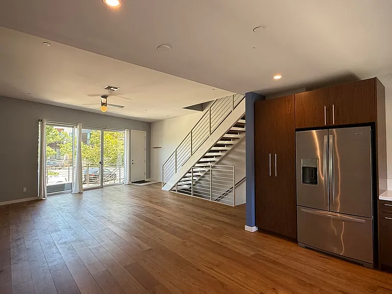 411 Garden St — Photo 8