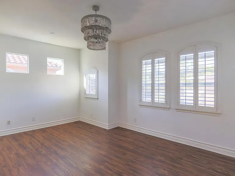 415 N Cedros N — Photo 33