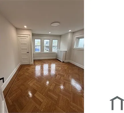 305 E Vernon Rd — Photo 12