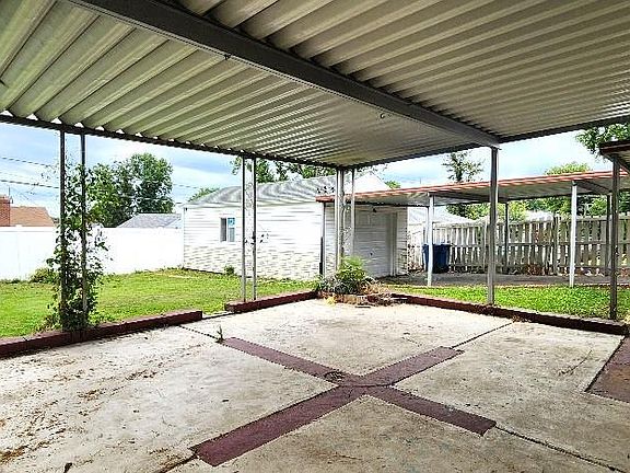 3rd image of 9407 Bataan Dr