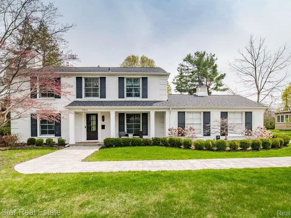 3501 Bradway Blvd, Bloomfield Hills, MI 48301