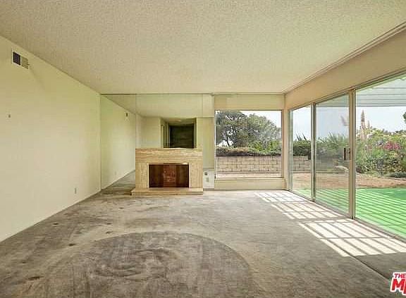 4th image of 3644 Oceanhill Way