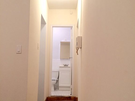 2nd image of 310 W 14th St APT 2C