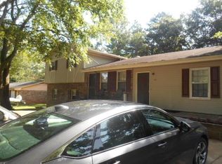 70 Castlegate Cir, Carrollton, GA 30116