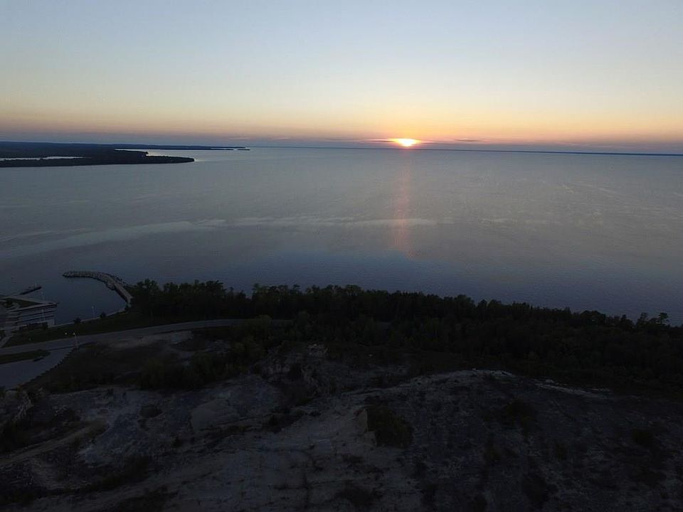 1st image of 25 Quarry Bluff Ct
