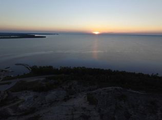 25 Quarry Bluff Ct, Sturgeon Bay, WI 54235