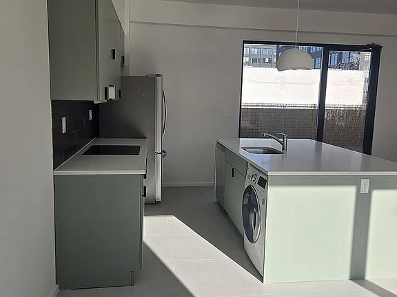 3rd image of 117 42nd St #2