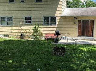 22 Melody Dr, Colonia, NJ 07067