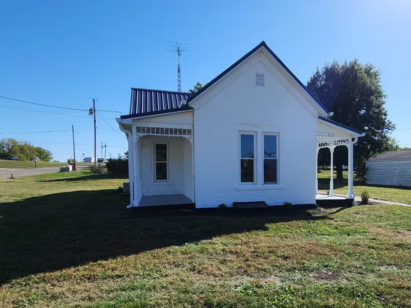 213 Chambers St, Veedersburg, IN 47987