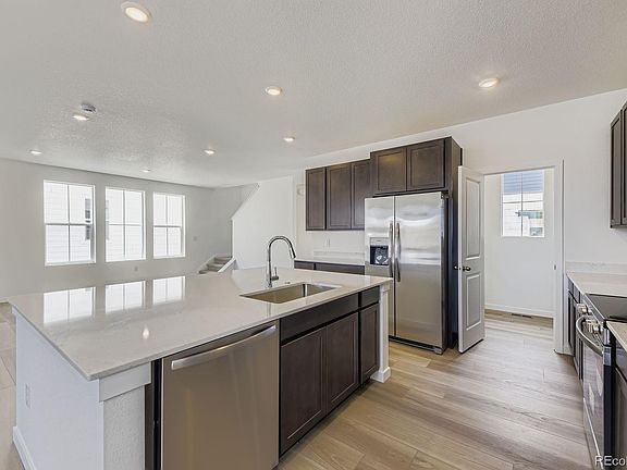 4th image of 8851 Waterleaf Lane