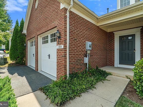 3rd image of 198 Moonstone Dr