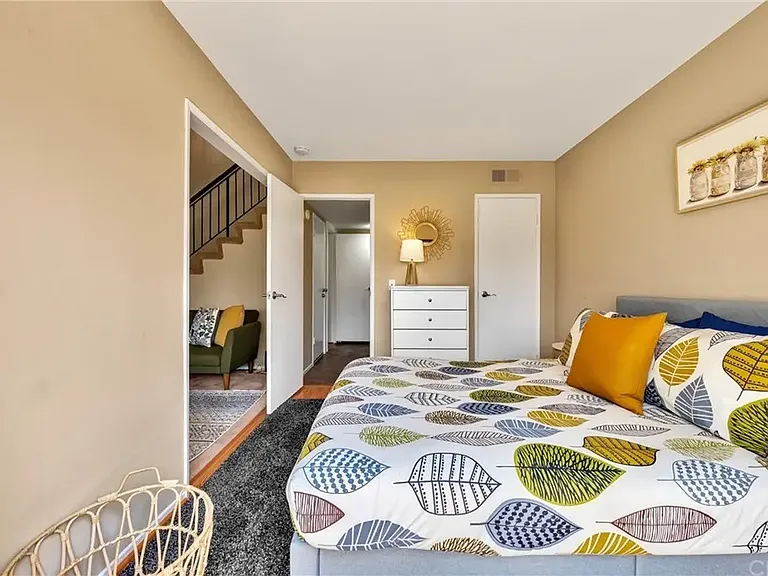 Bedroom 1st floor