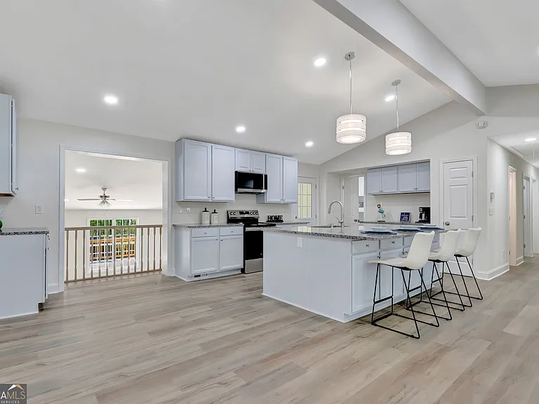 140 Mary Freeman Rd — Photo 13