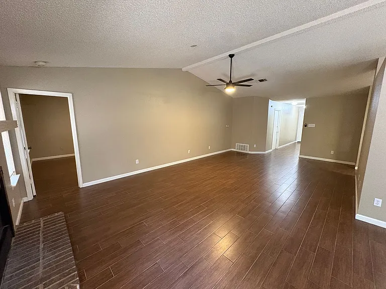 2902 Sabinal Trl — Photo 7