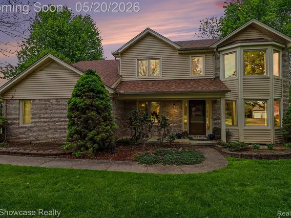 10100 Abrams Frk, Brighton, MI 48114