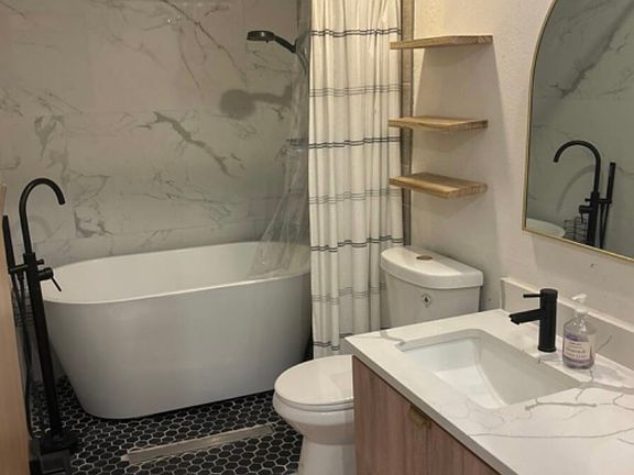 3rd image of 509 Malibu Dr SE #1