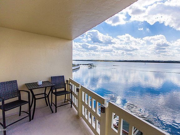 3rd image of 3606 S Peninsula Dr APT 306