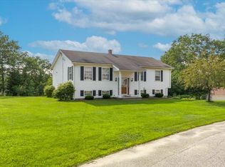 20 Nob Hill Ave, Lewiston, ME 04240