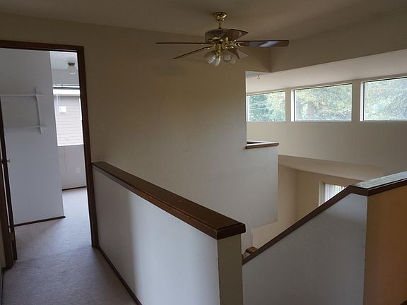 5th image of 4613 164th Ave SE