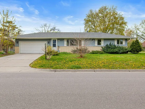8033 Georgia Ave N, Brooklyn Park, MN 55445