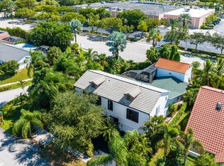 7134 San Sebastian Dr, Boca Raton, FL 33433