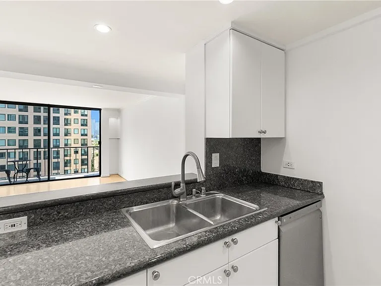 10535 Wilshire #912 — Photo 16