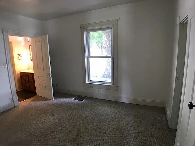 113 W Dewey St — Photo 12