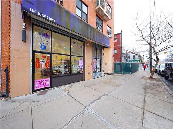 3rd image of 366 Kings Hwy #1
