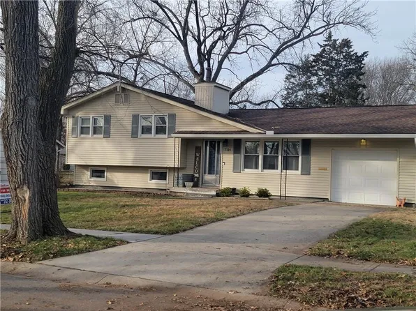 7114 Larsen St, Shawnee, KS 66203