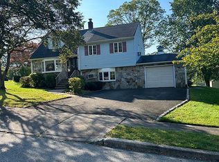 43 Grantwood Rd, Wayne, NJ 07470