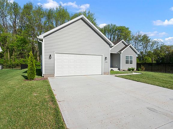 2nd image of 300 Goldenrod St Lot 10